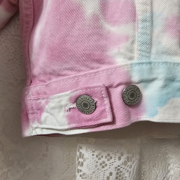 PRIDE Levi's TieDye Jean Jacket - Picture 7 of 7